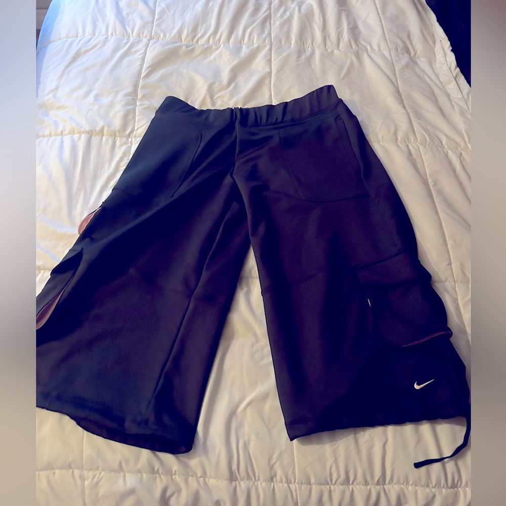 Nike wide leg capri pants
